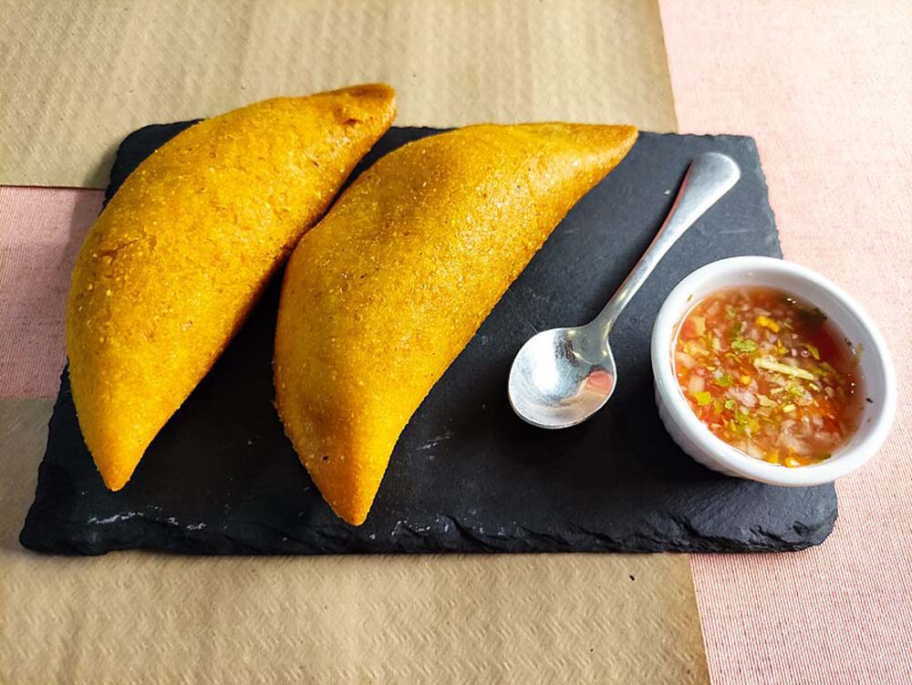 Empanada colombiana
