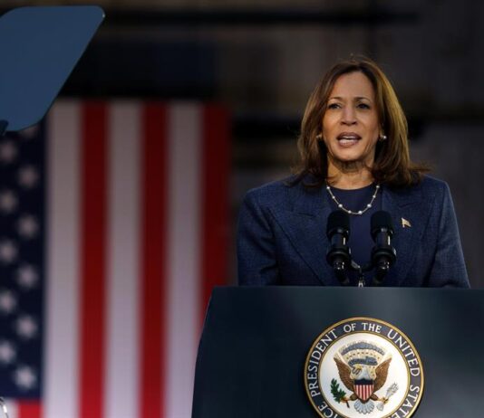 Kamala Harris (44)