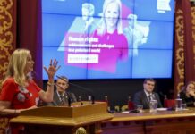 Activista Kerry Kennedy: Trump es un fascista total y será un dictador desde el primer día Kerry Kennedy