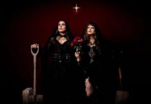 Sofía Reyes (i) y Karina Sofía