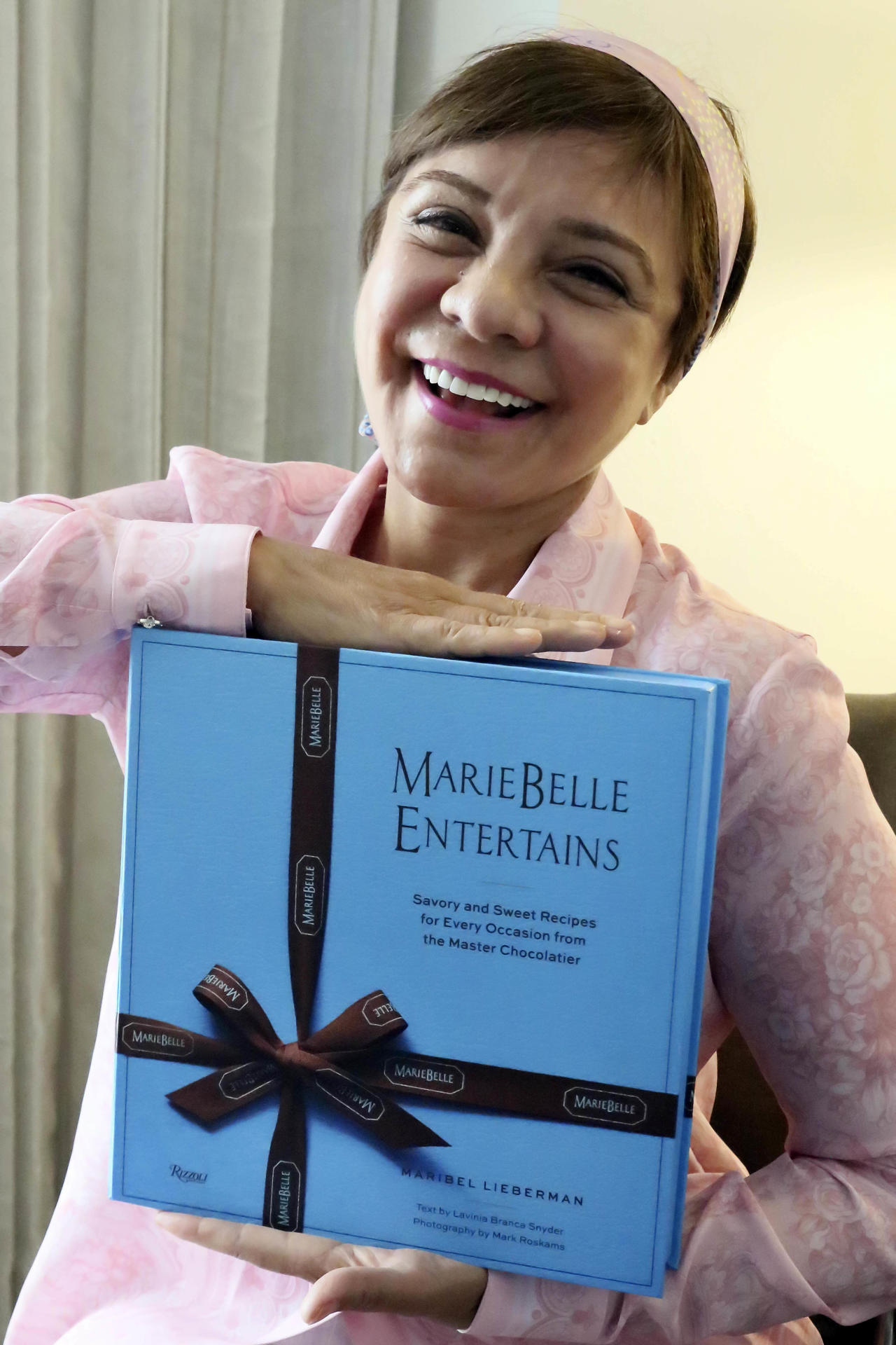 La hondure&ntilde;a Maribel Lieberman fusiona platillos de cinco pa&iacute;ses en un libro de recetas