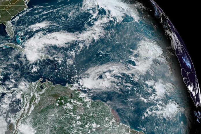 localización de la tormenta tropical Oscar (2) localización de la tormenta tropical Oscar (2)