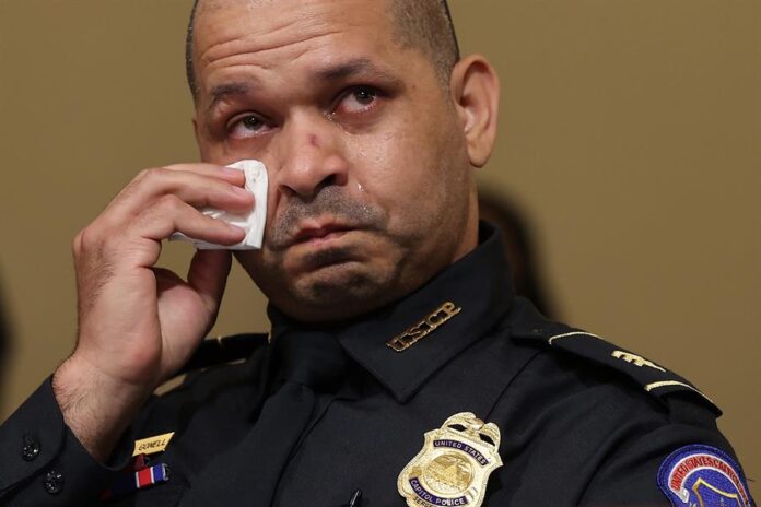 policia-del-Capitolio-de-los-Estados-Unidos-Aquilino-Gonell policia-del-Capitolio-de-los-Estados-Unidos-Aquilino-Gonell