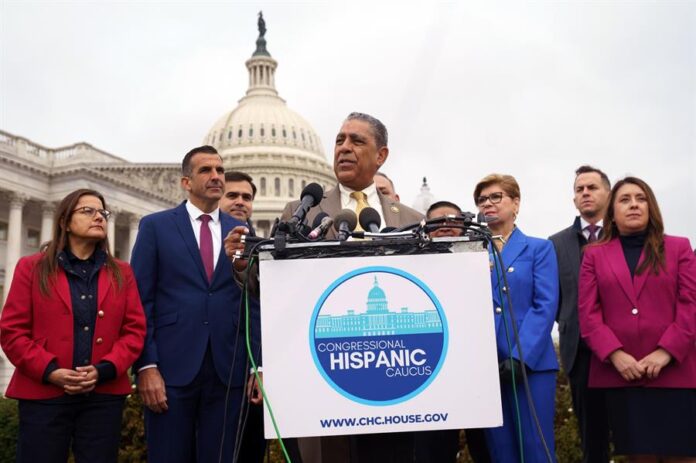 Adriano Espaillat,