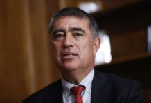 "La receta Bukele no es aplicable a Santiago", dice su alcalde electo, Mario Desbordes El alcalde electo por la comuna de Santiago, Mario Desbordes