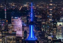 Dos rascacielos de Nueva York se visten de la bandera de EE.UU. por las elecciones Dos rascacielos de Nueva York se visten de la bandera de EE.UU. por las elecciones