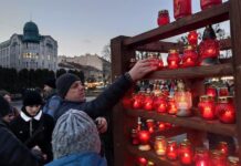 Joe Biden reitera el apoyo de Estados Unidos a Ucrania en el aniversario del Holodomor Miles de velas se encendieron este sábado en toda Ucrania para conmemorar a las víctimas del Holodomor