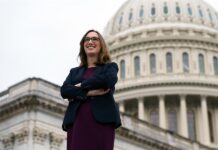 Los republicanos usan los baños del Congreso para atacar a primera legisladora transgénero Sarah McBride