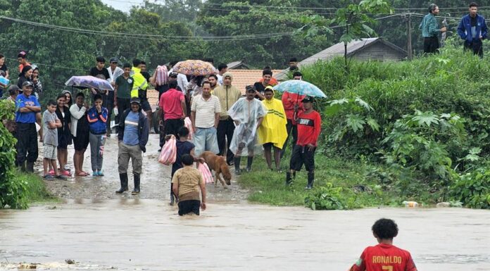 Florida declara la emergencia ante el avance de Isaías, que podría ser huracán el jueves inundaciones causadas por la tormenta tropical Sara