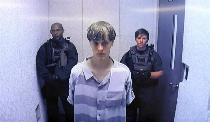 Dylann Roof, acusado de matar en junio de 2015 año a nueve feligreses afroamericanos Dylann Roof