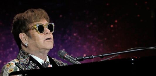 Elton John7