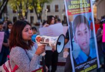 Familiares de siete personas desaparecidas marchan en estado mexicano de Chiapas Familiares y amigos de víctimas de secuestro marchan este domingo (3)