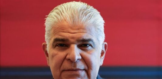 José Raúl Mulino0