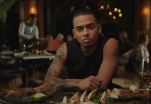 escena de la pelicula 'Odisea' donde aparece el músico puertorriqueño Ozuna.