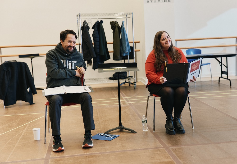 Lin-Manuel y Aidy Bryan, durante el ensayo.