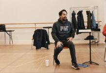 Lin-Manuel Miranda regresa a Broadway con una obra sobre la vida en Nueva York Lin-Manuel en un momento del ensayo.