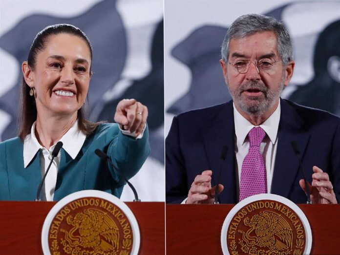 Claudia Sheinbaum (i), y el canciller mexicano, Juan Ramón de la Fuente