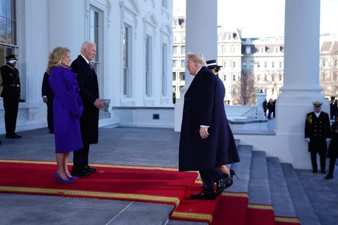 Donald Trump, llegó este lunes a la Casa Blanca
