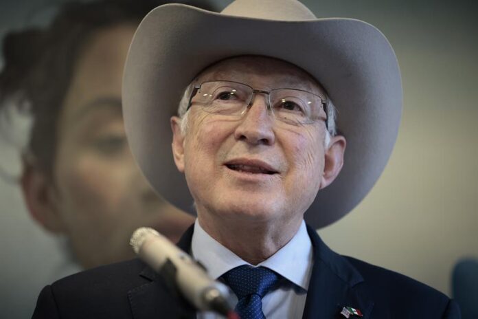 El embajador de Estados Unidos en México, Ken Salazar El embajador de Estados Unidos en México, Ken Salazar