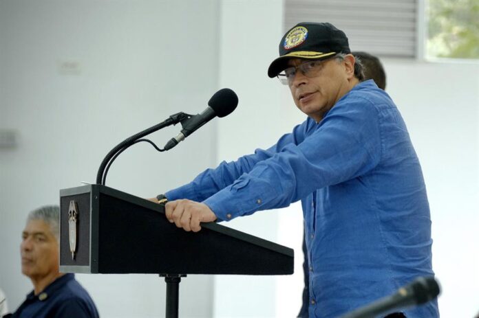 Gustavo Petro (3)