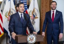 Rubio promete trabajar por "un mundo más seguro" tras jurar como secretario de Estado Marco Rubio