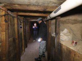 Autoridades estiman que túnel clandestino en frontera México-EE.UU. tenía dos años operando interior de un túnel descubierto debajo del Río Bravo