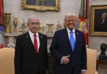 Trump cree que Gaza será una "zona de demolición" durante 15 años, según la Casa Blanca Donald Trump (d), junto a su homólogo israelí Bejamín Netanyahu,