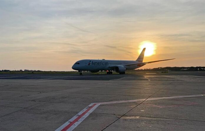 compañía American Airlines procedente de Nueva York