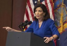 Piden a gobernadora Nueva York asigne 700 millones de dólares para programa de alimentos Kathy-Hochul