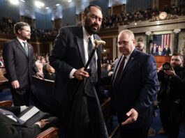 "Valió la pena" asegura representante demócrata tras ser expulsado del Congreso Al Green,