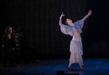 Estudiantes en Nueva York experimentan el flamenco por primera vez con repetidos 'olés'
