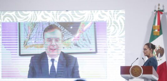 El secretario de Economía, Marcelo Ebrard,