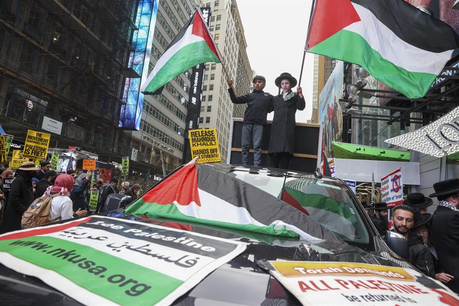 Protestan en Nueva York en apoyo a Palestina (2)
