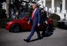 El jefe de Gobierno de Ontario afirma que si hay una recesión será culpa de Trump Trump