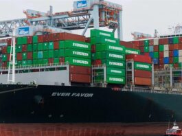 Cómo la guerra de aranceles puede perjudicar a las empresas españolas en Latinoamérica buque portacontenedores Ever Favor en la terminal Conley de Boston