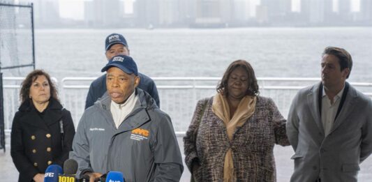 El alcalde de Nueva York, Eric Adams (2)