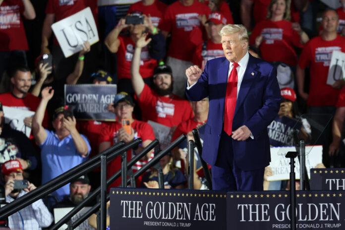 Trump planta cara al Supremo: Trump