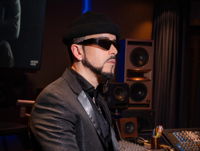 Yandel lanza el primer álbum de reguetón grabado en vivo junto a una orquesta sinfónica Yandel
