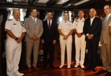 Carlos Vives acude a un almuerzo con la princesa Leonor en el Juan Sebastián de Elcano