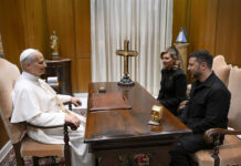 El papa León XIV recibe a Zelenski tras la misa de inicio de su pontificado El papa León XIV