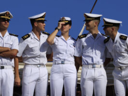La princesa Leonor, abanderada en jura de bandera en el Juan Sebastián Elcano en Cartagena El Juan Sebastián Elcano hace su primera parada en Colombia con la princesa Leonor a bordo