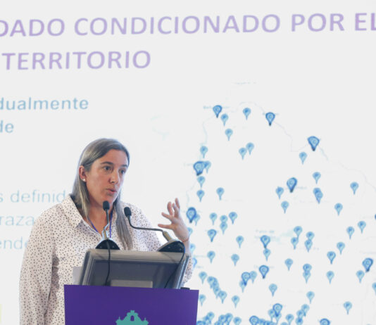 Experta pide a gobiernos latinoamericanos considerar sistema de cuidados como un derecho