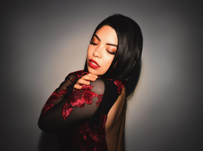 Cantante mexicana Lucía lanza su primer disco de jazz sin olvidar el folclore de su país