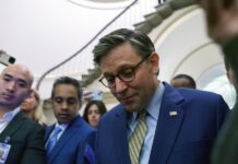 Cámara de Representantes aprueba plan fiscal de Trump y lo envía al Senado Mike Johnson