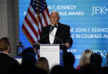 Pence dice que el asalto al Capitolio terminó con "un triunfo de la libertad" Mike Pence