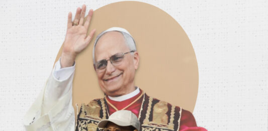 Nueva imagen del Papa León XIV atrae fieles en la Catedral de Lima