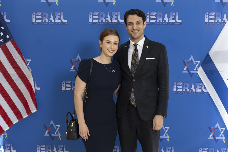 los dos empleados de la embajada de Israel en Estados Unidos -Yaron Lischinsky, que trabajaba como asistente de investigación, y Sarah Milgrim, que organizaba viajes a Israel- que fueron asesinados a tiros