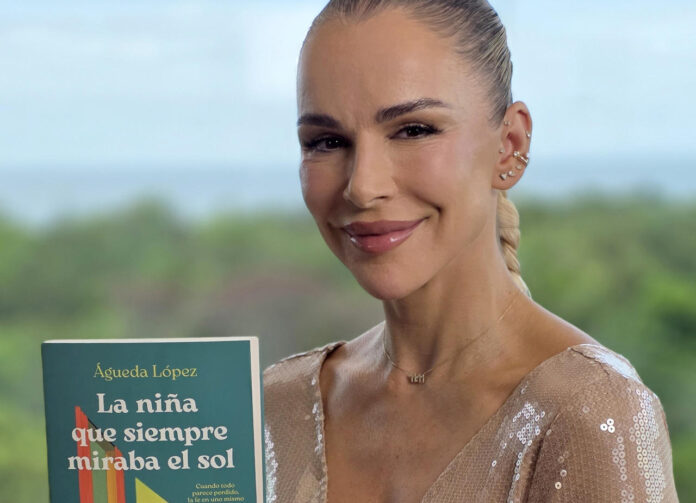 La modelo española Águeda López muestra su alma en su autobiografía marcada por 'bullying'