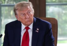 Trump insiste en que redoblará redadas migratorias en ciudades con gobiernos demócratas Trump