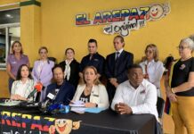 Venezolanos denuncian estar entre la espada y la pared por persecución en Venezuela y EEUU